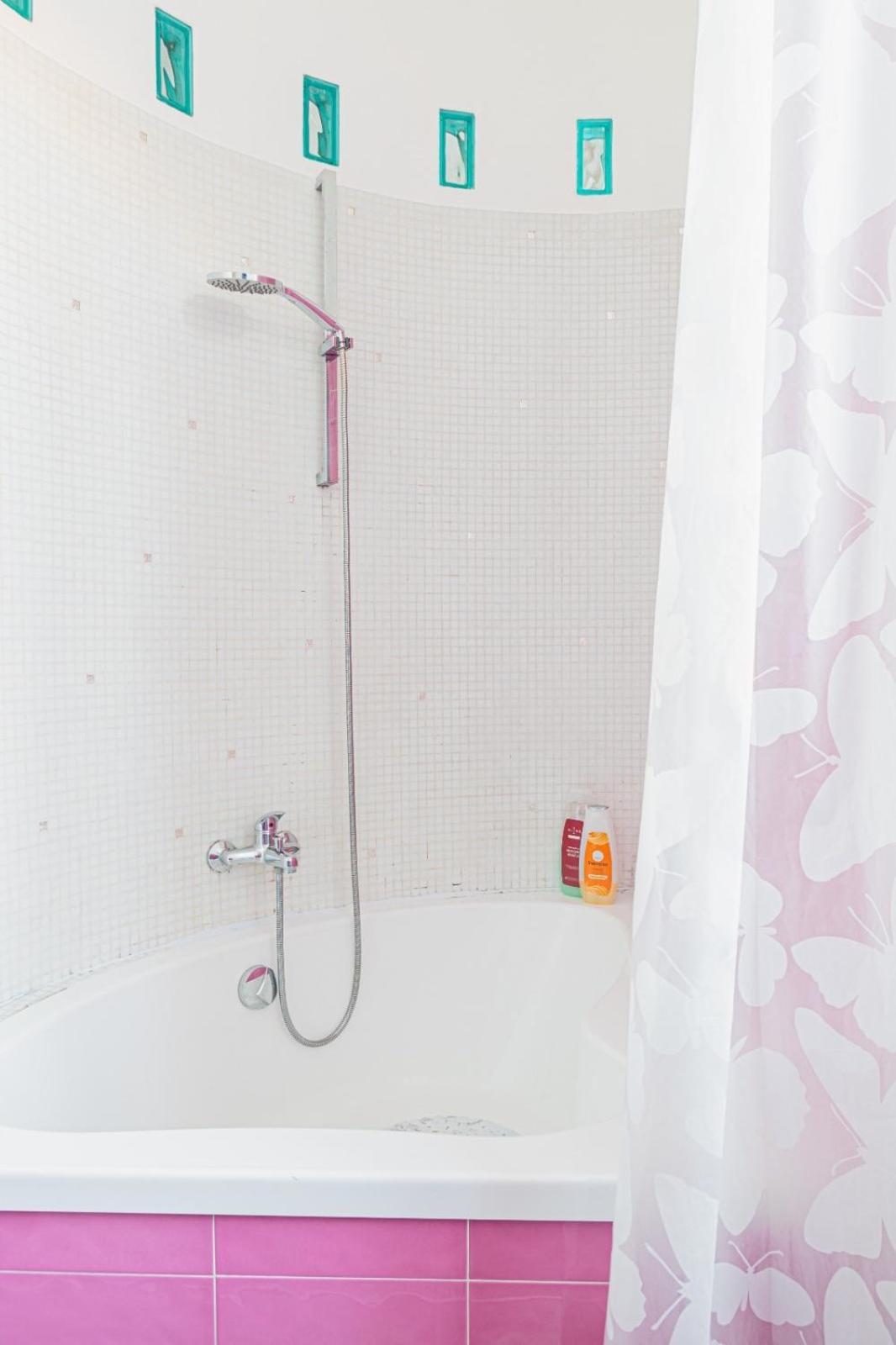 Equipped Apt Near To Parco Dora Turin Exteriör bild